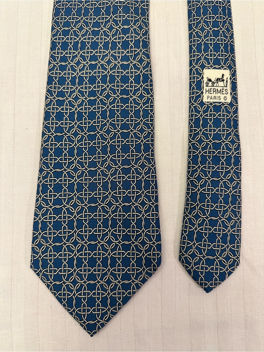 Hermès Blue Silver Geometric Chain Silk Tie Made in France